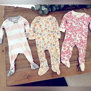 Bundle, 3-6 months Burt’s Bees girls footie pajamas